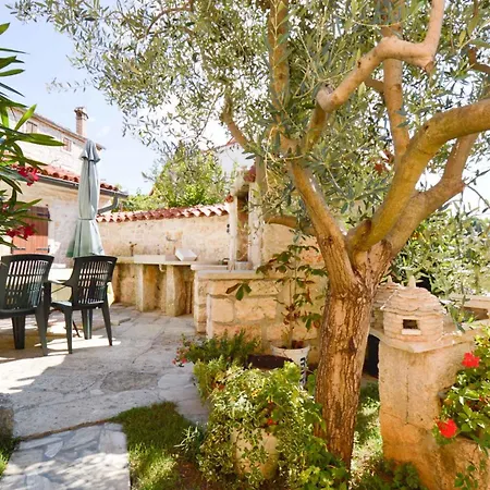 6 Διαμέρισμα