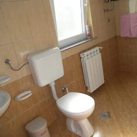 Apartment 6