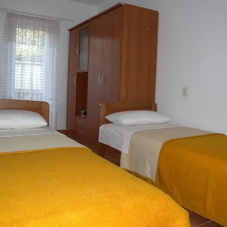 6 Apartment